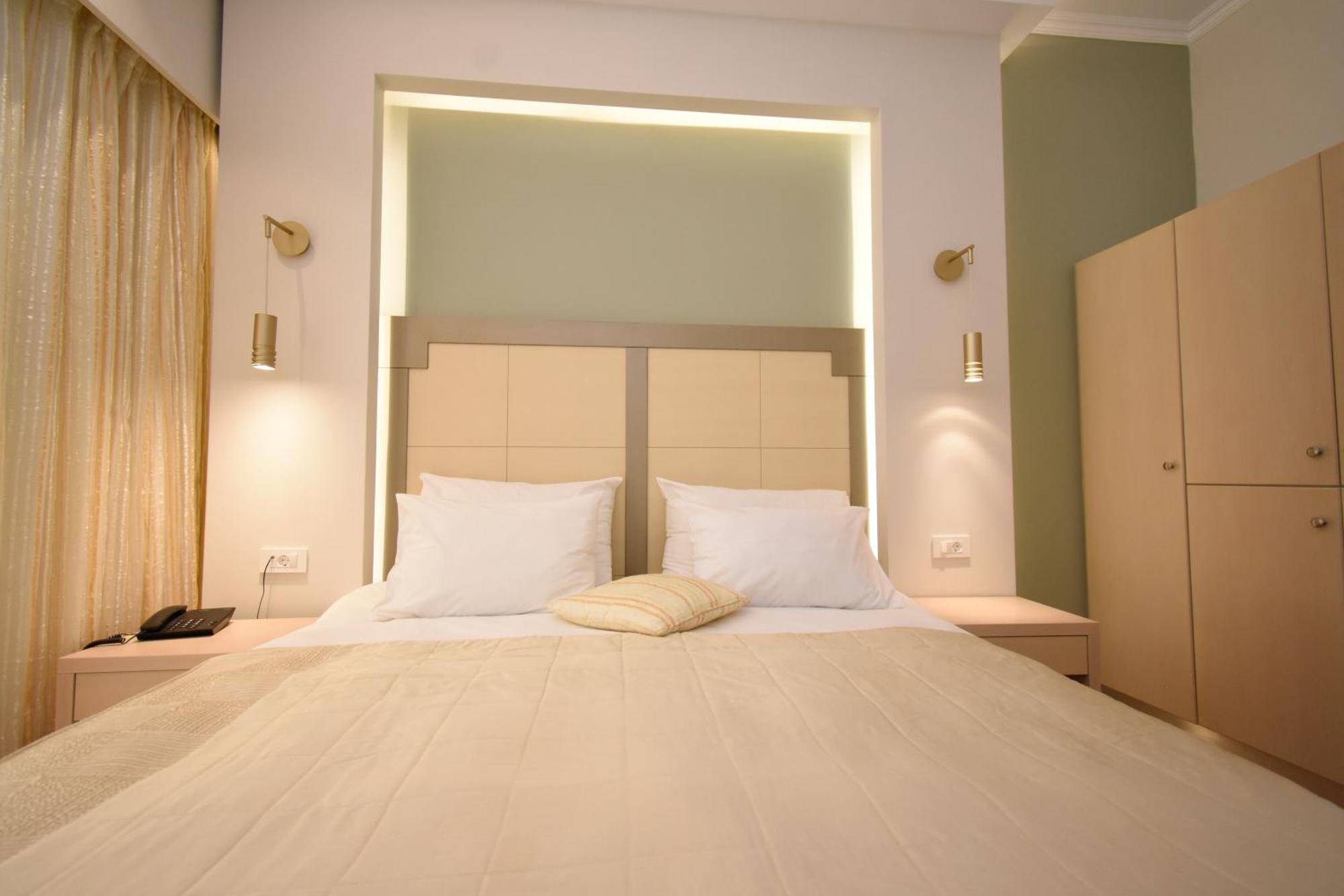 Elena Village Hotel & Suites Myrties Extérieur photo